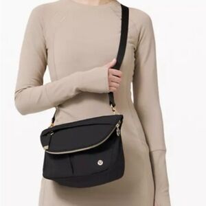 Lululemon All Night Festival bag